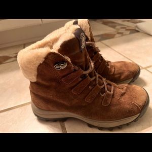 Timberland Outdoor Performance woman’s boots size 6.5. Like new condition